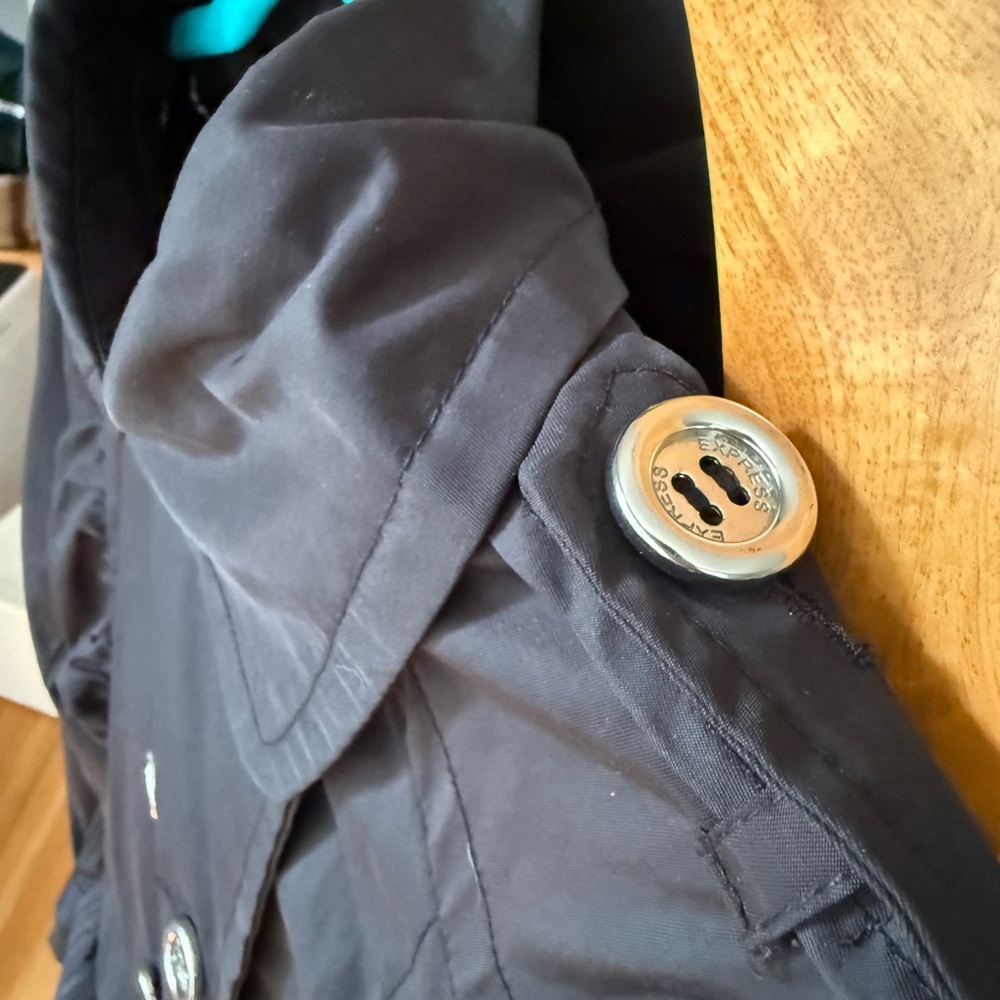 EXPRESS Trench Coat - Picture 4 of 7